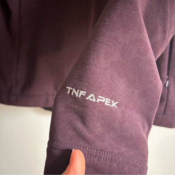 The North Face Sz M TNF Apex Burgundy Printed Jacket - Picture 5 of 11